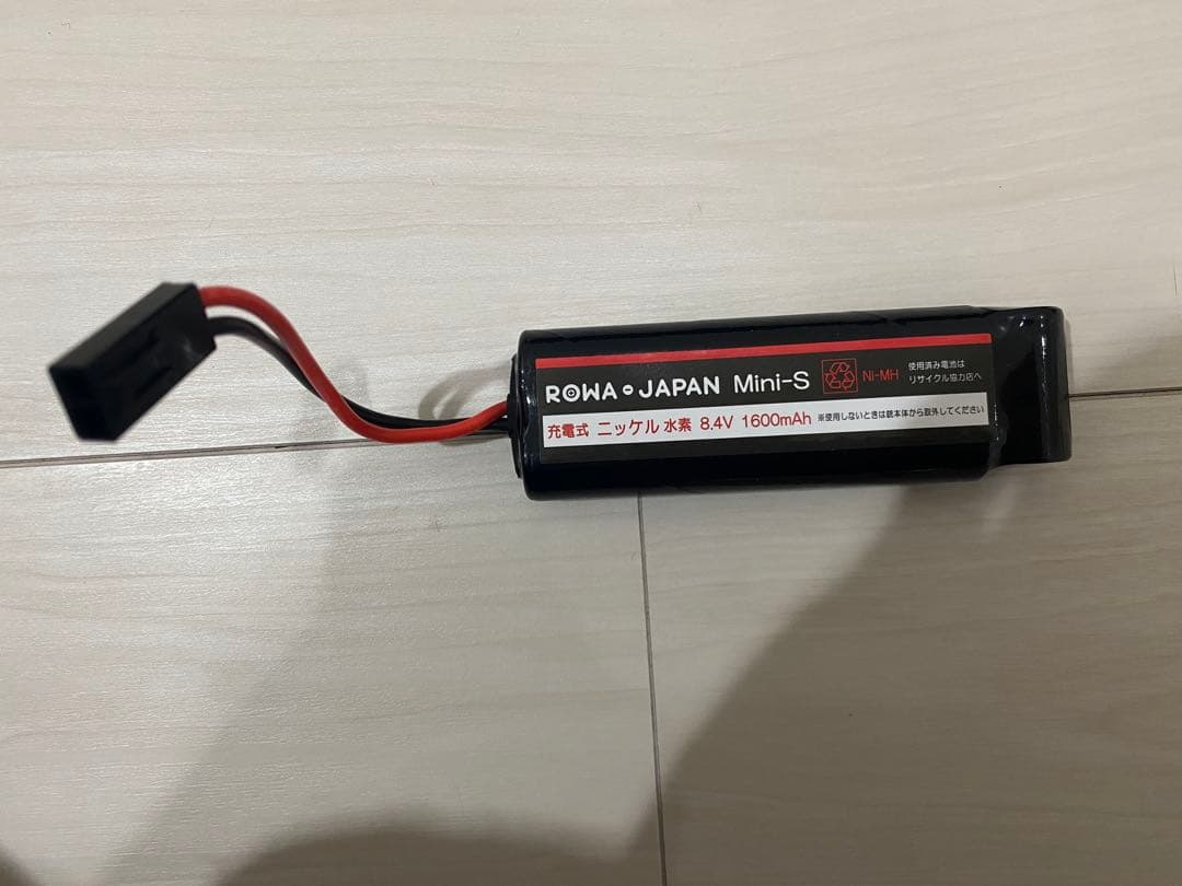 次世代電動ガン SCAR-H 、スコープ、マウント、マガジン2個、充電器付き。