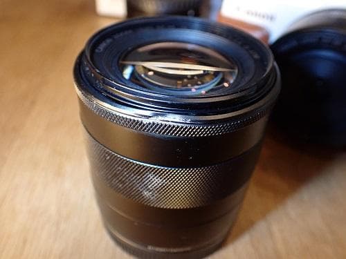 CanonミラーレスカメラEOSMダブルレンズキット18-55mm/M22mm