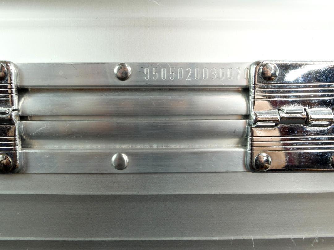 リモワ 950.50『TOPAS』パイロット・ケース 【ラージスリム】 33L