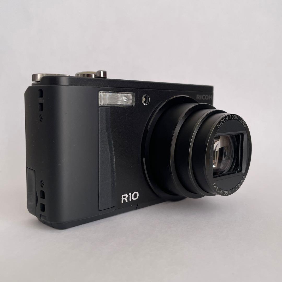 【年末セール】リコー RICOH R10 オールドコンデジ【美品・動作確認済】