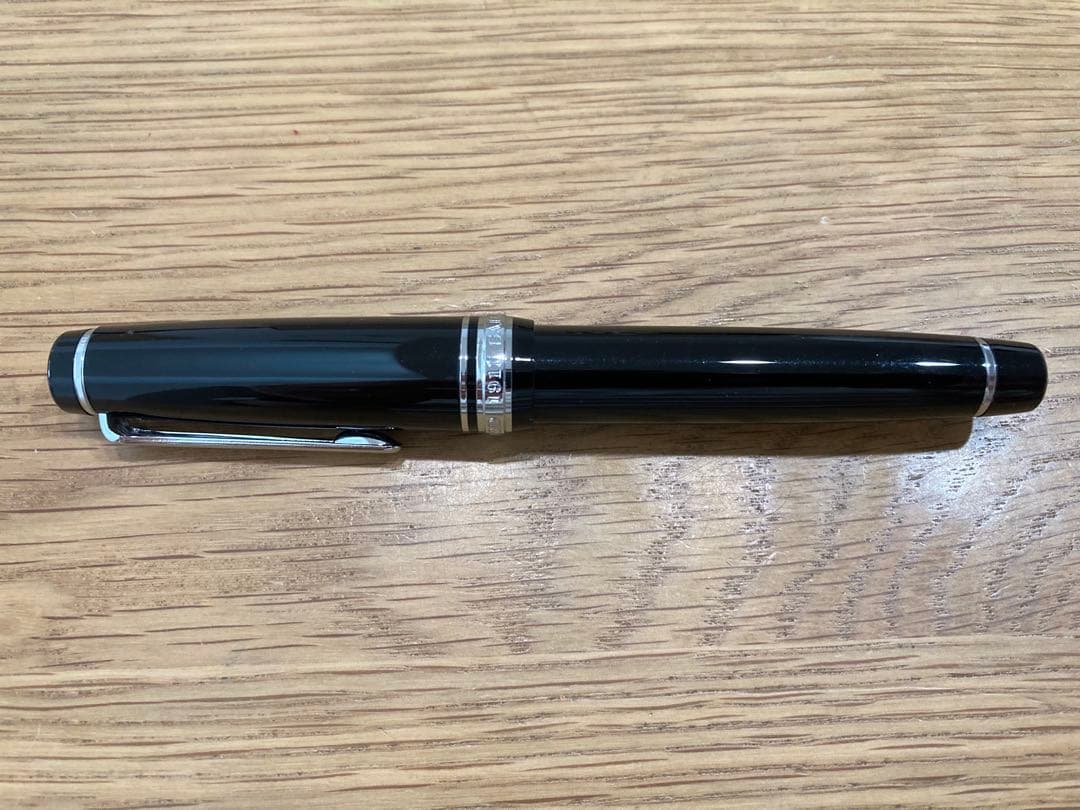 【再値下げ】SAILOR（セーラー万年筆） プロフェッショナルギア 銀 太字