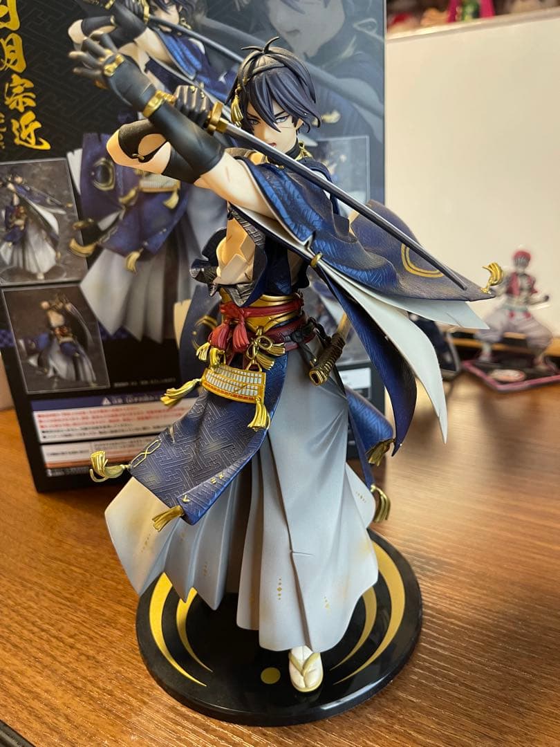 【箱付き】刀剣乱舞 三日月宗近 フィギュア 真剣必殺Ver.