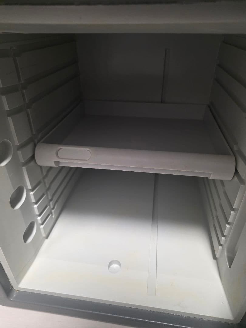 Sentry Safe テンキー式耐火.耐水金庫　JFW123FG