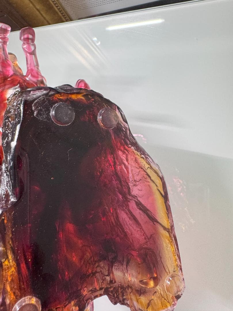 琉璃工房　LIULI　馬　赤　置き物　ガラス