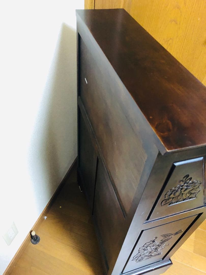 木製キャビネット ライティングビューロー　彫刻デザイン 引き出し付き