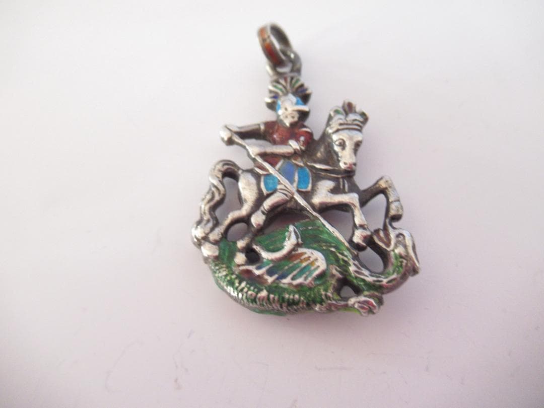 エナメルとシルバーのペンダントヘッド 1850年頃