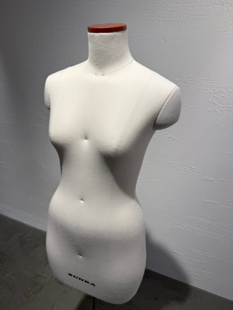 SUNKA 新文化ヌードボディ(キャスター付) ホワイトマネキン
