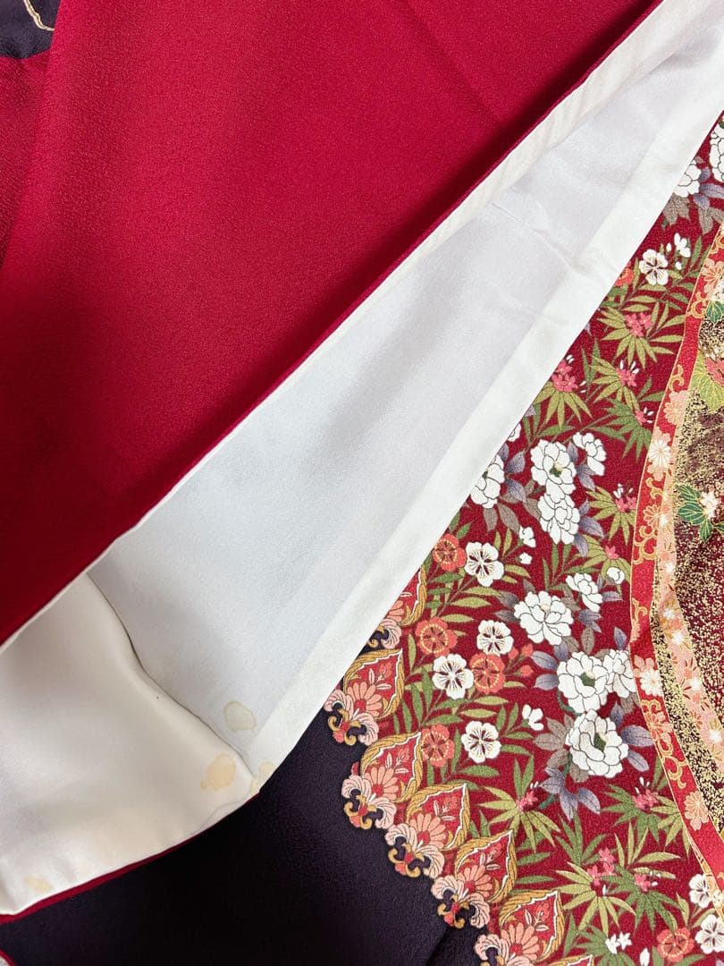 美品　王道カラー　正絹振袖フルセット　赤色 花柄　刺繍　豪華