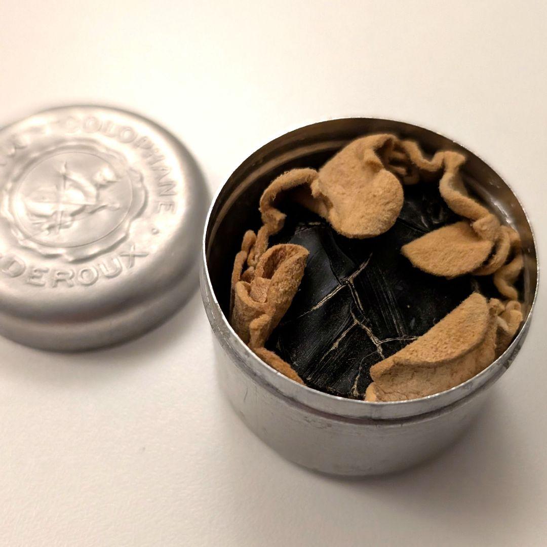 【松脂】フランス製 ミラン Millant 猫缶 デッドストック ビンテージ