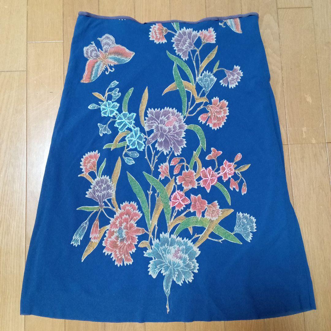 ヴィヴィアンタム　VIVIENNETAM 膝丈スカート