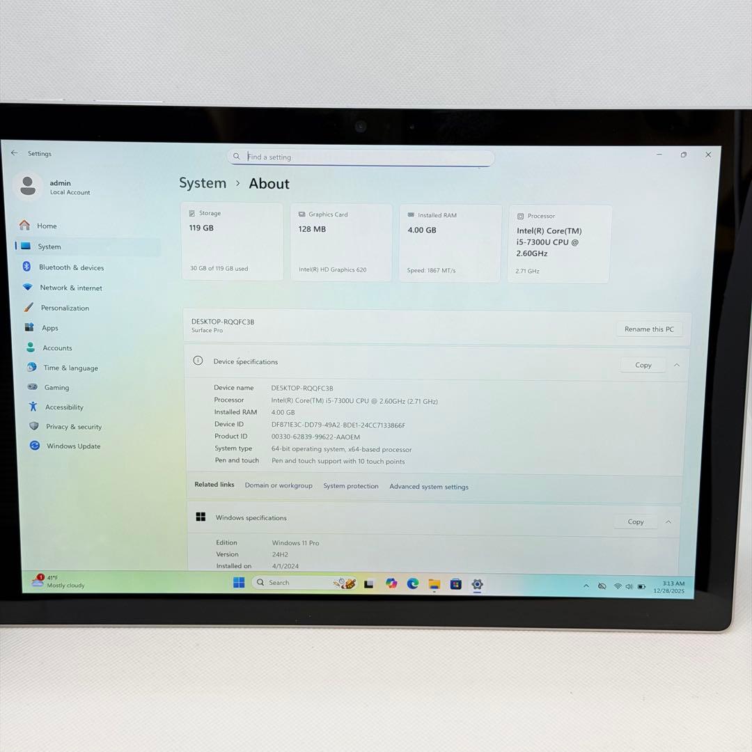 ほぼ未使用 Surface Pro 5 i5/4GB/128GB LTEモデル