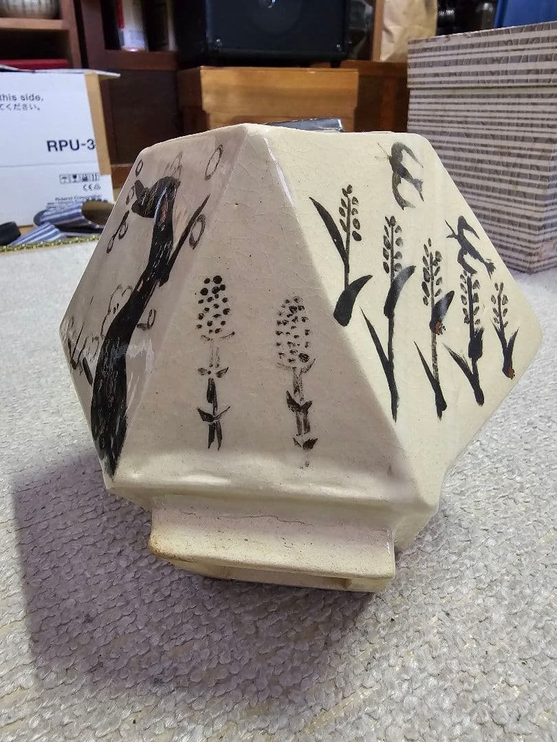 人間国宝 田村耕一さん？の12面体花瓶(大)