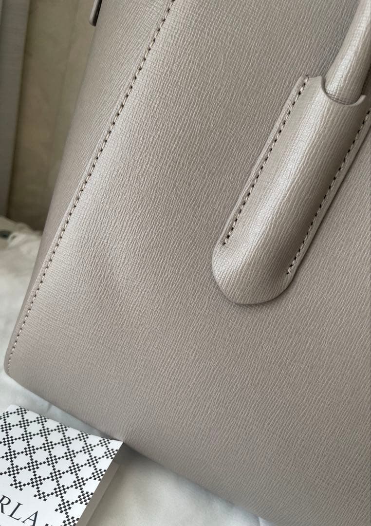 【FURLA】フルラ　テッサ　美品　値下げしました