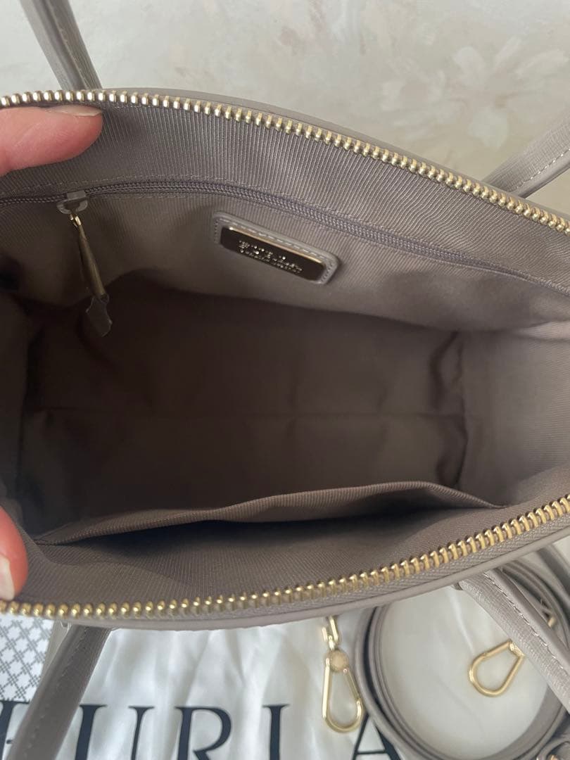 【FURLA】フルラ　テッサ　美品　値下げしました