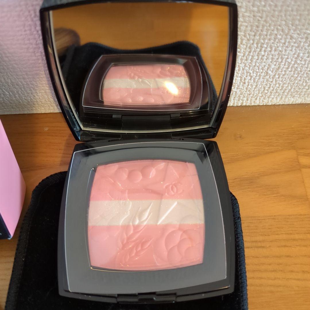 チーク CHANEL LES SIGNES DE CHANEL 997