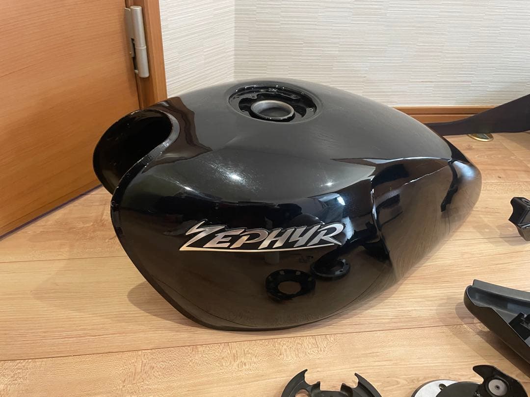 ゼファー 400 純正　外装セット