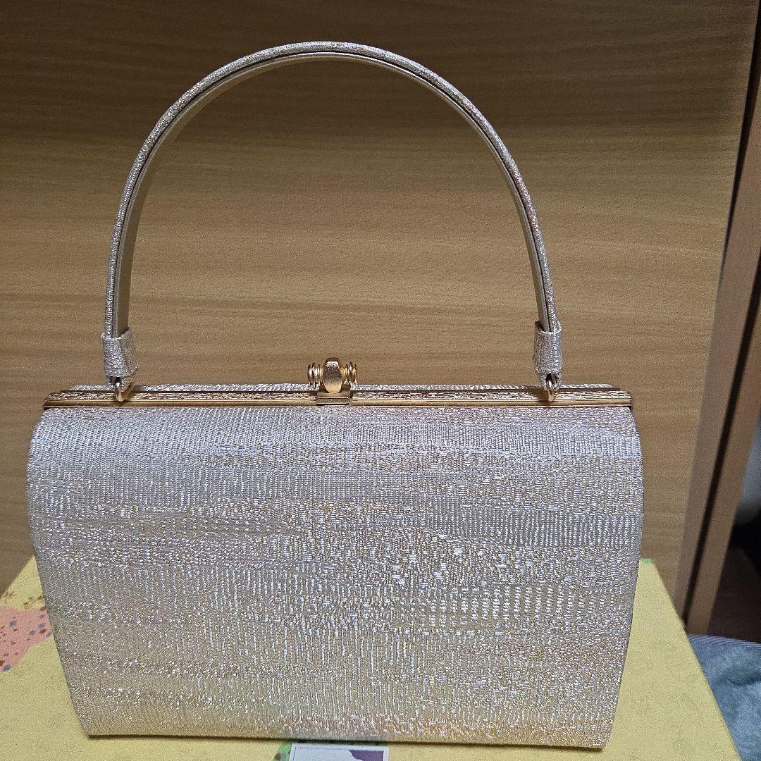 伊と忠　草履とバック