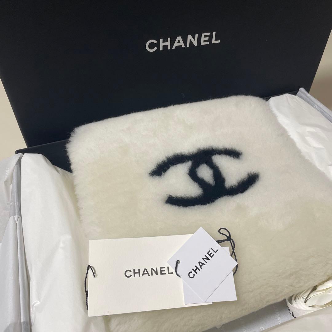 CHANEL ココネージュ マフ　ショルダーバッグ