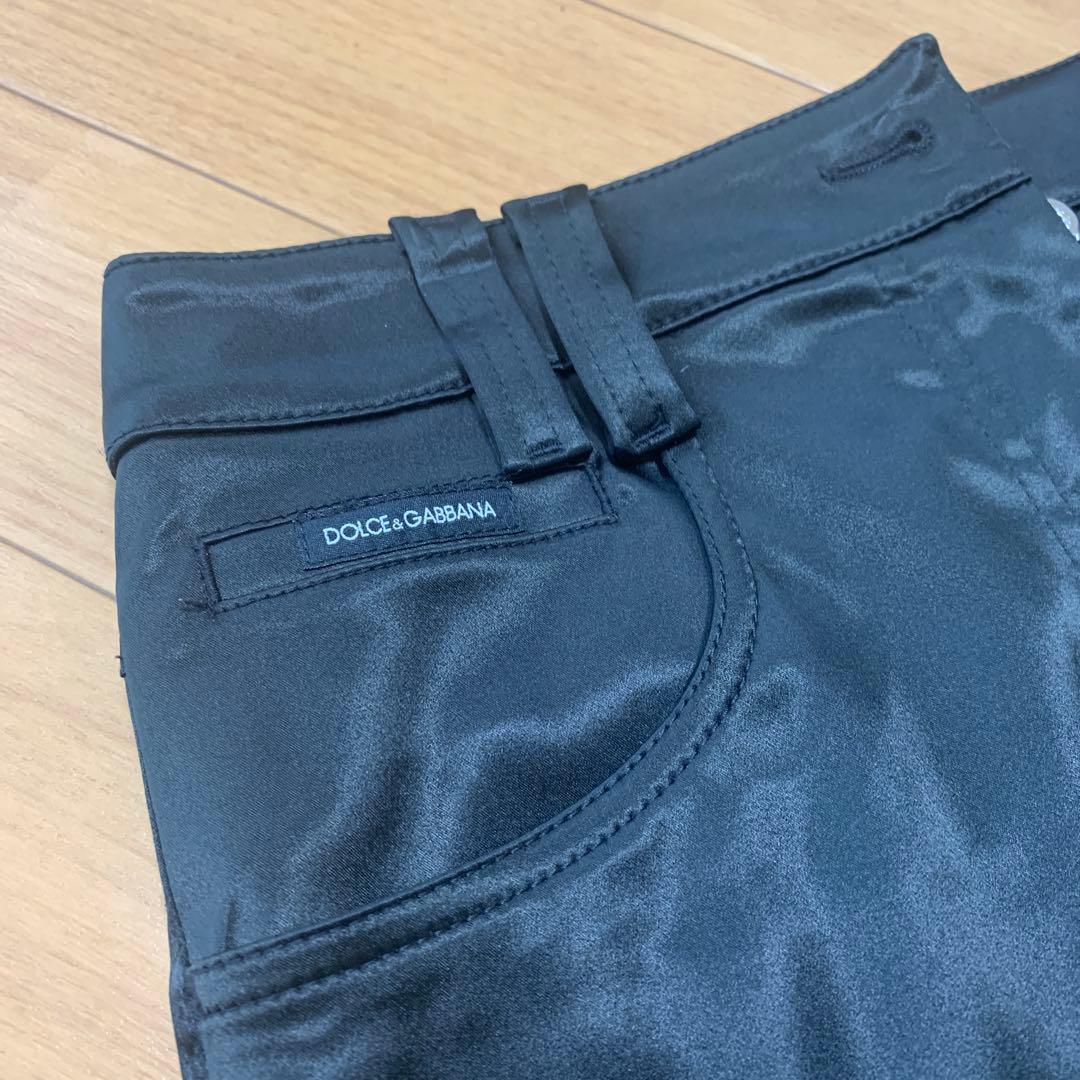 この超美品でこの価格DOLCE&GABBANA 光沢感のタイトスカート