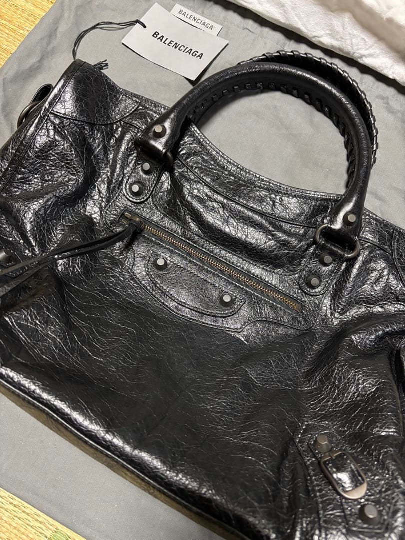 使用3回程度　バレンシアガ　Le City バッグ ミディアム ブラック