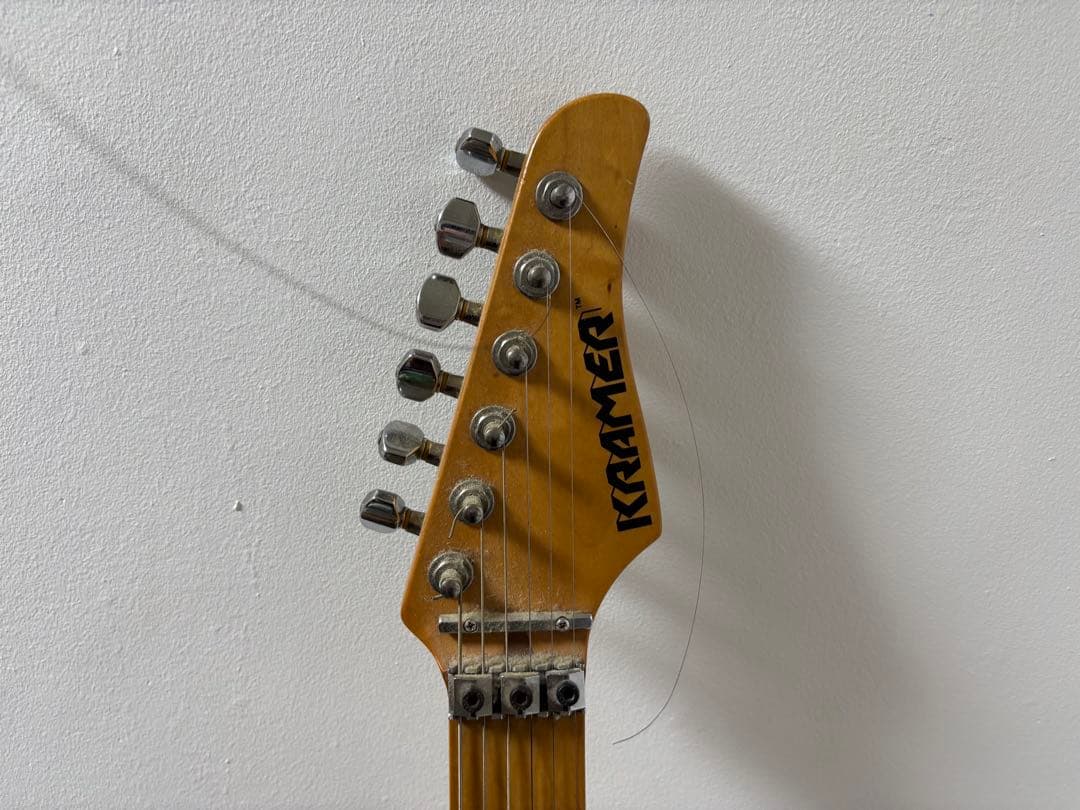 KRAMER ストラトキャスタータイプ エレキギター