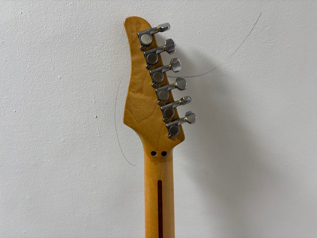 KRAMER ストラトキャスタータイプ エレキギター