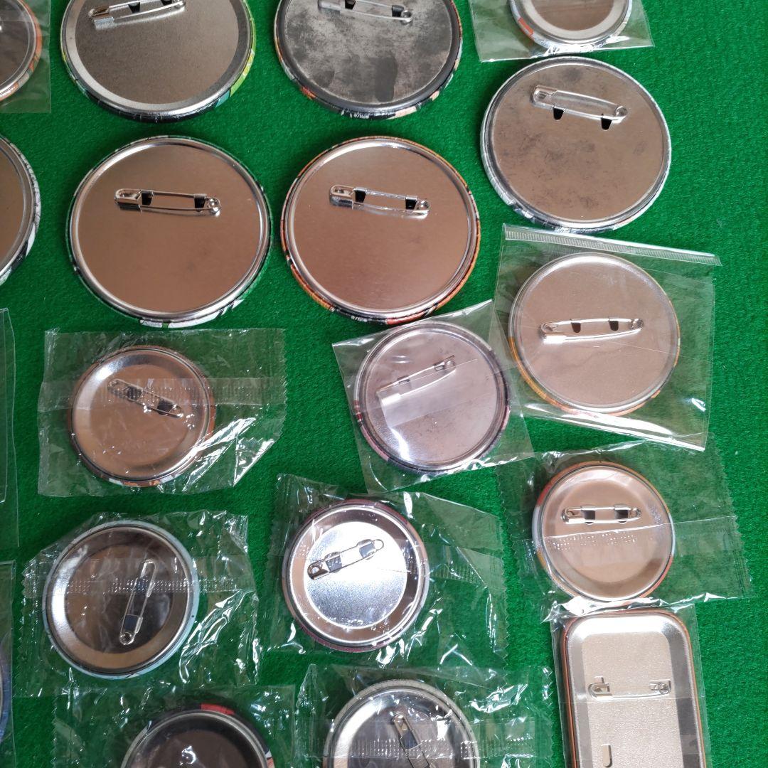 ④② ハイキュー　日向　影山　月島　西谷夕　及川　黒尾　研磨　天童覚　缶バッジ