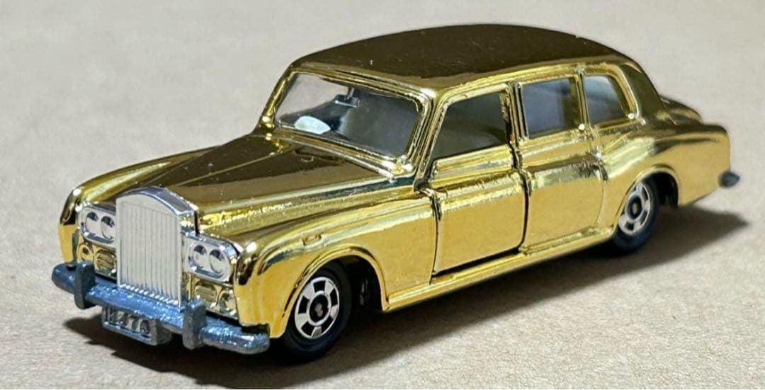 トミカ ロールスロイス ファンタムⅥ 金メッキ TFC特注