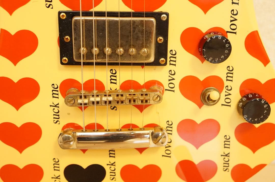 hide　イエローハート　模造品　スルーネック加工　モッキンバード