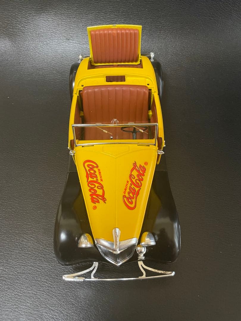 コカコーラ　Coca-Cola  ダイキャスト　フォード Ｖ８　SOLIDO製