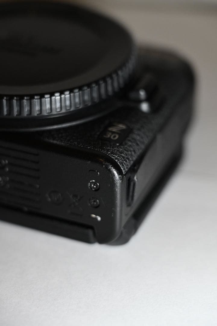 【Nikon Z30 ボディ】シャッター約12,000回 ウィンドジャマー付き