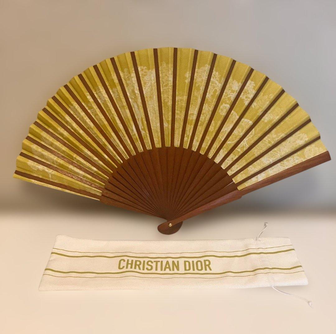 【新品・未使用】CHRISTIAN DIOR萌黄色扇子 トワル ドゥ ジュイ