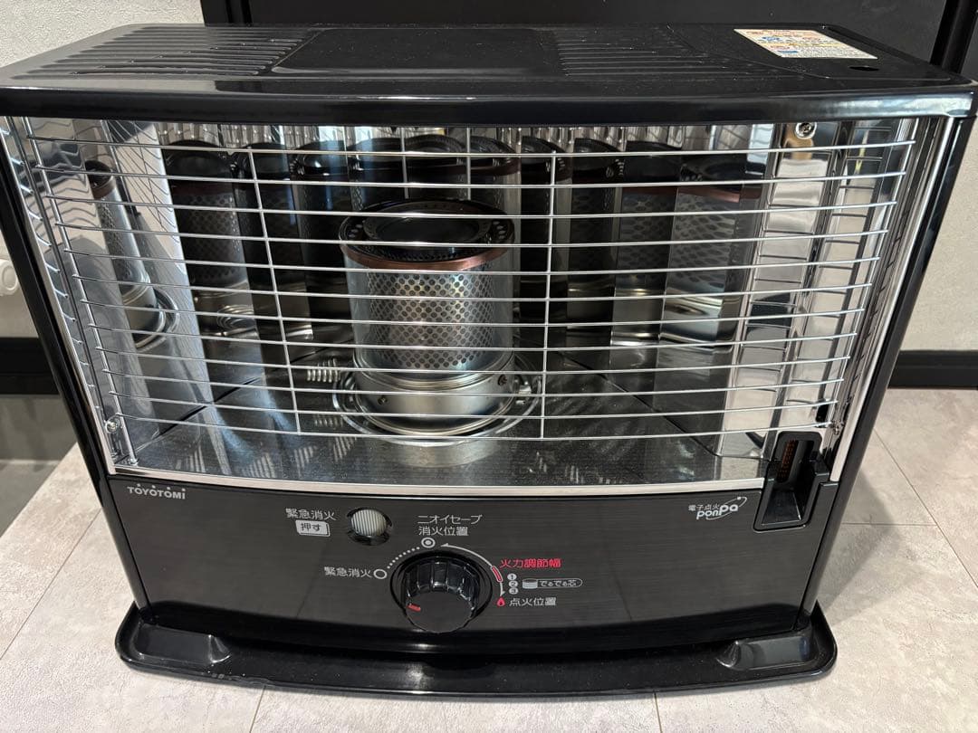 RS-W29N 灯油ストーブ 黒