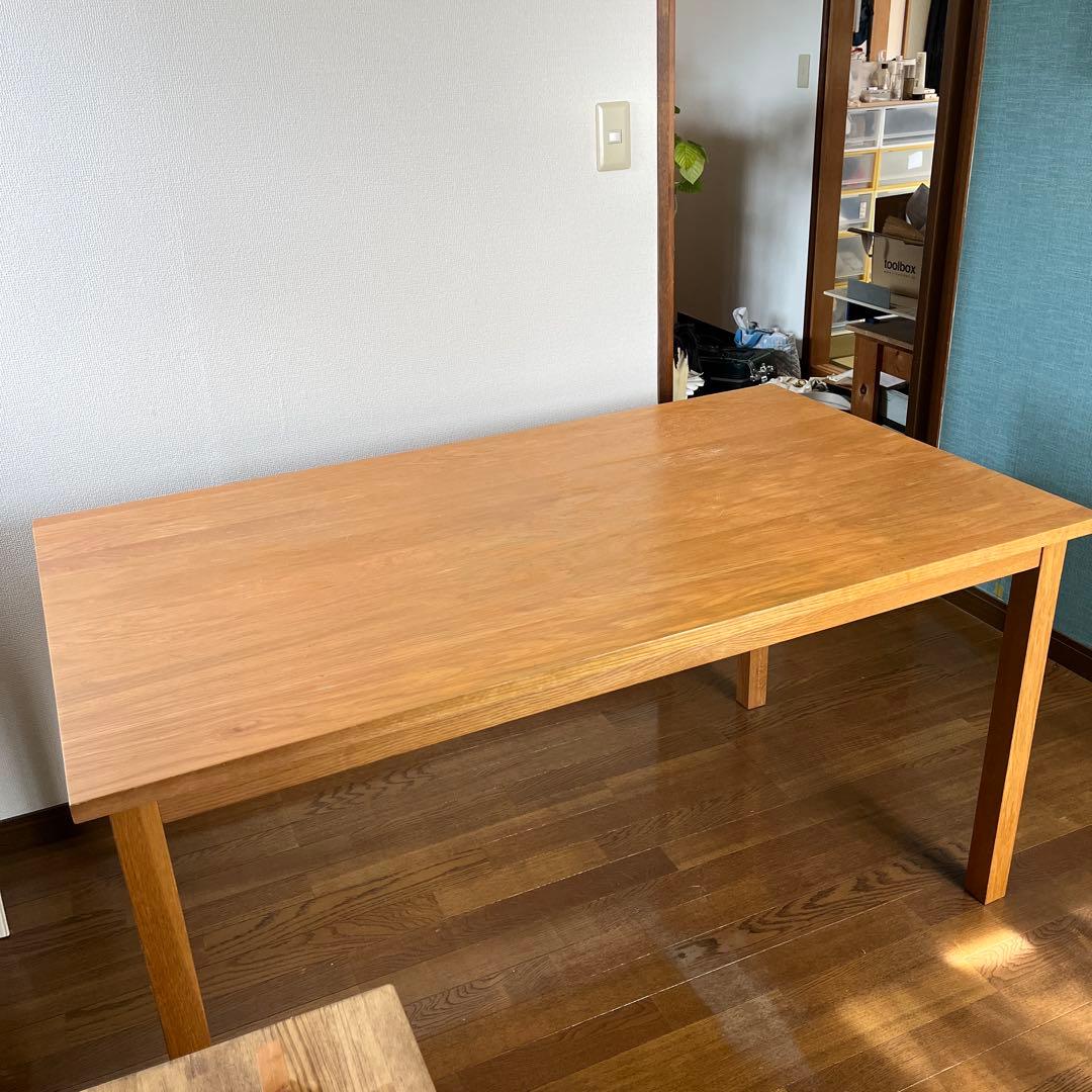 無印　無垢材ダイニングテーブルオーク材　140×80高さ72cm表面ウレタン塗装