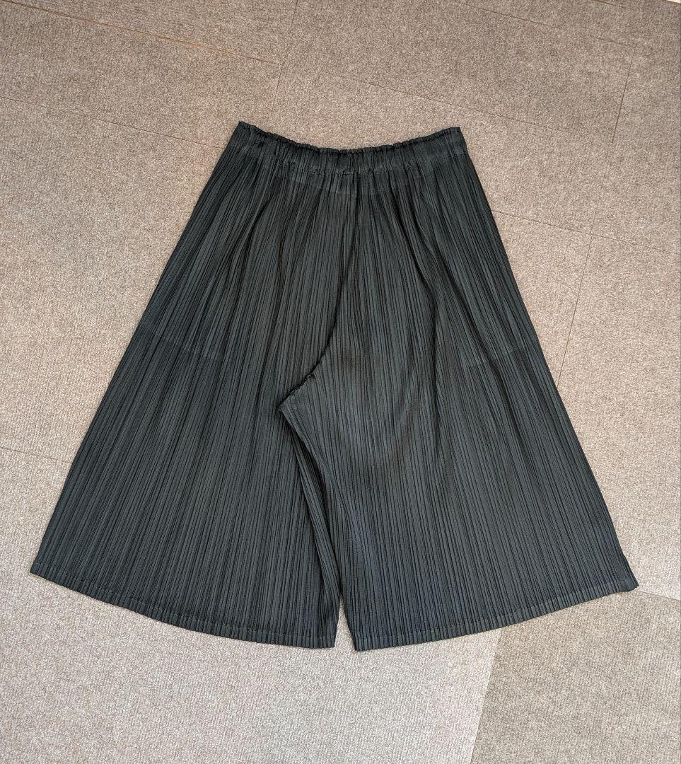 プリーツプリーズ ガウチョパンツ 黒