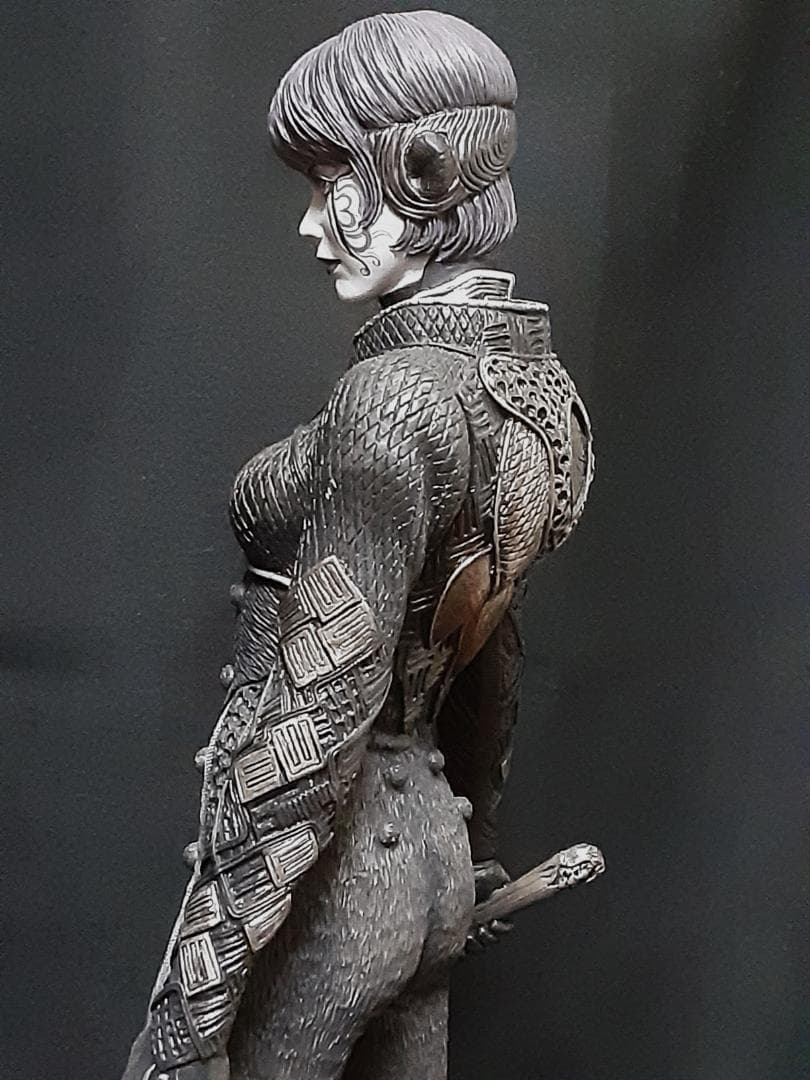 【プロ制作】フューチャーモデルズ　タオの月　AVIRA ガレージキット完成品