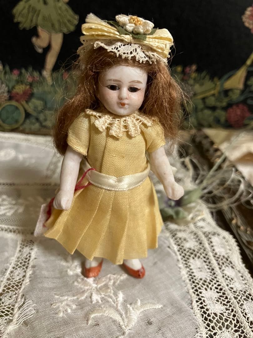 激安　アンティーク黄色ドレスのミニョネット　ドイツビスク　オールオリジナル
