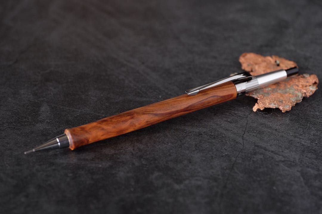 PG5木軸カスタム0196　高村杢工房 製図用シャープペンシル　魚梁瀬杉油杢