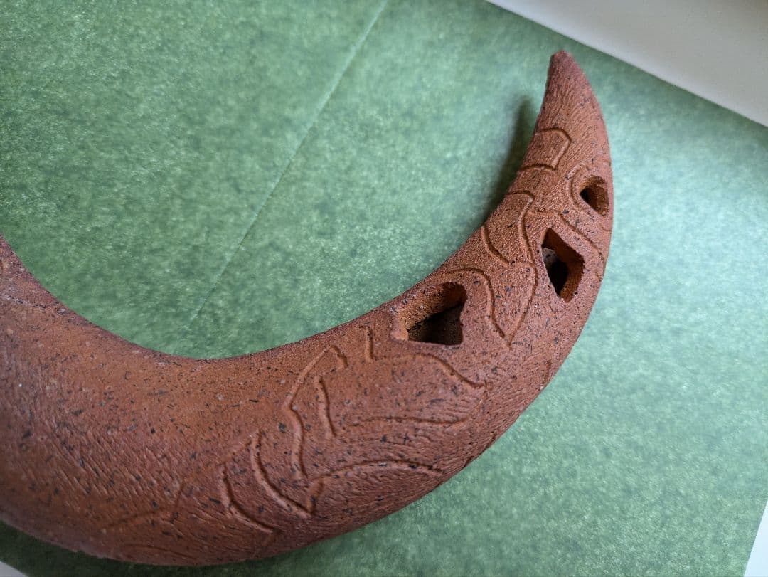 みかん　肥後博己　オブジェ　月　花器　陶　花生け　壁掛け