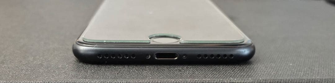 iPhone se第3世代　　Apple SE （64GB）