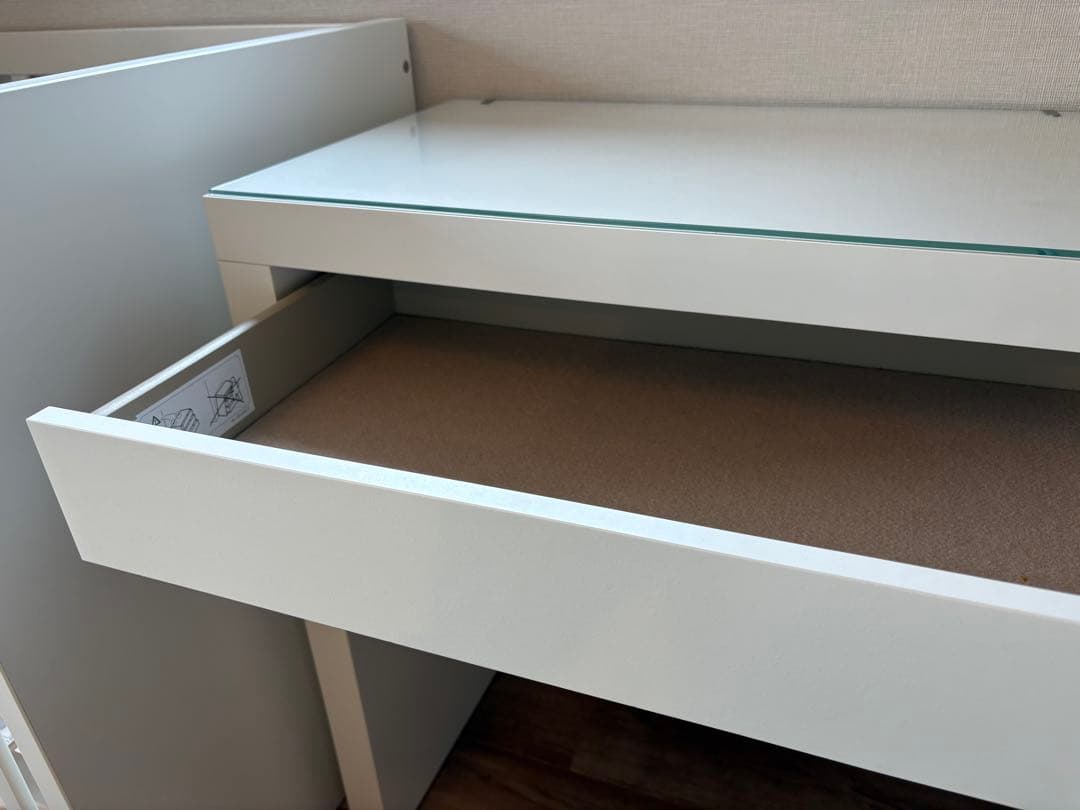 ホワイトテーブル 引き出し付き シンプルデザイン