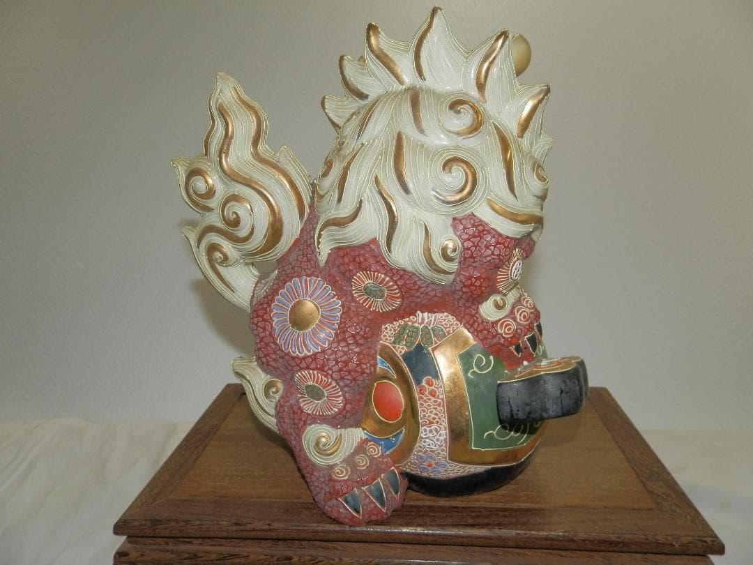 時代物 九谷焼  金彩 色絵  狛犬  唐獅子 小槌獅子 縁起物 魔除け 陶器