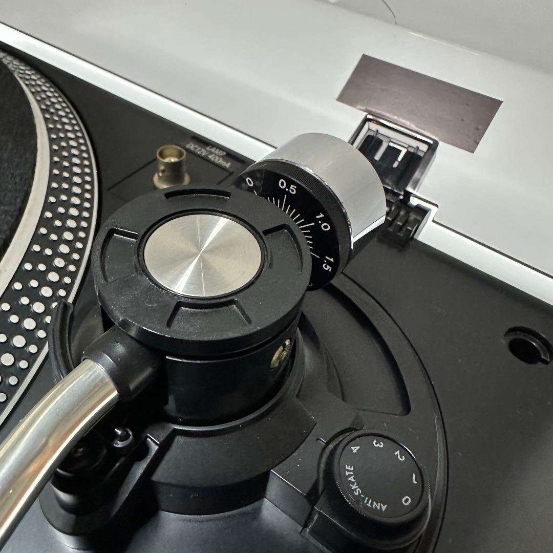 ① Numark TT-1910 ダイレクトドライブターンテーブ ル