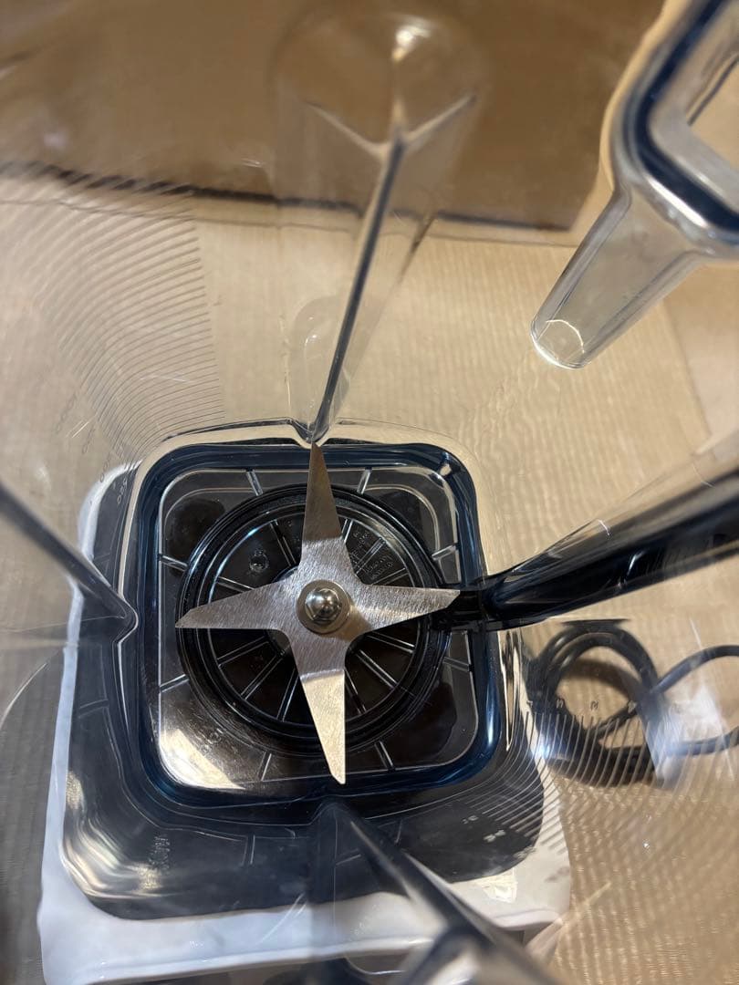 Vitamix 高級モデル　ミキサー V1200i ホワイト