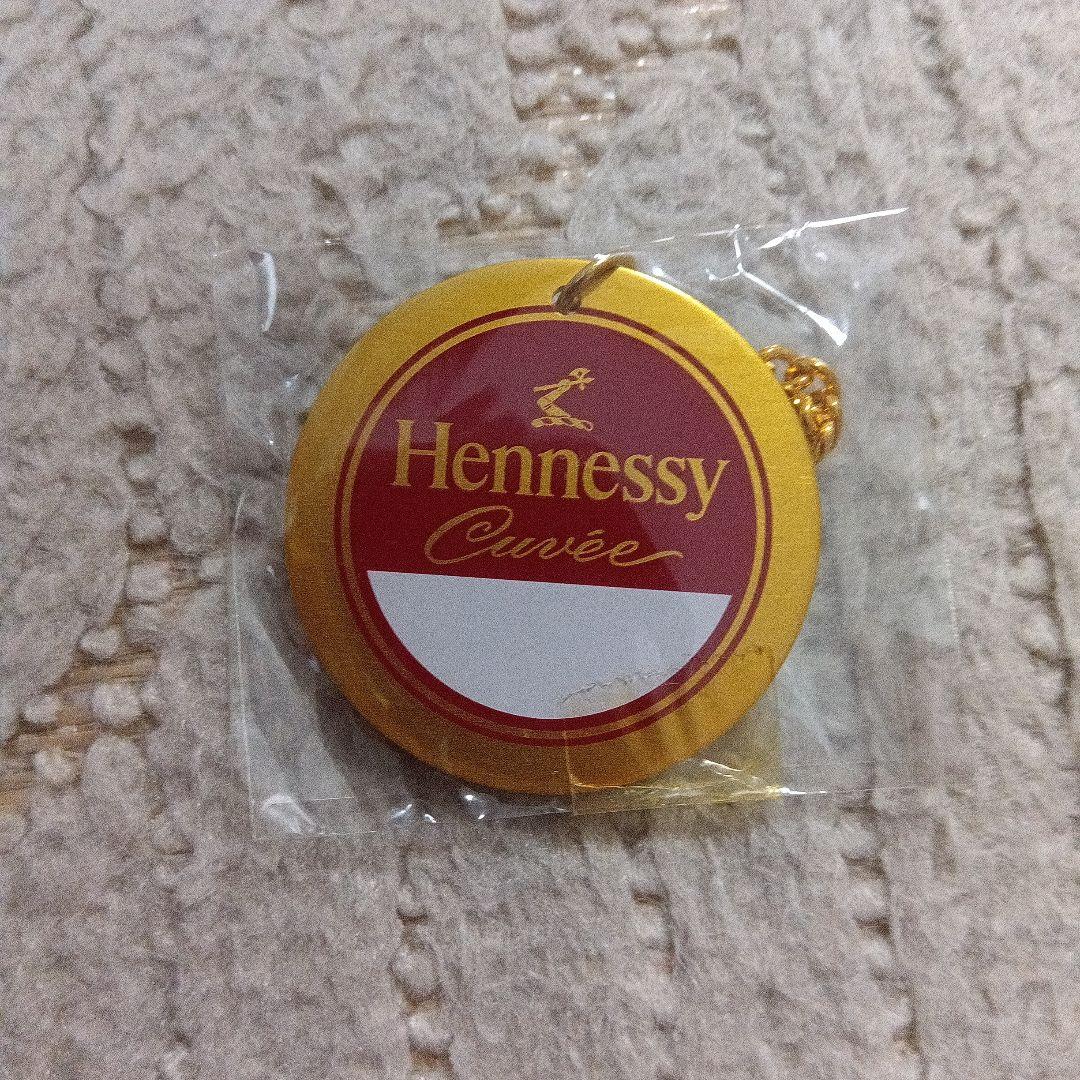 ヘネシー キュベ ミニチュアボトル 50ml（希少古酒・未開栓） とグッズ