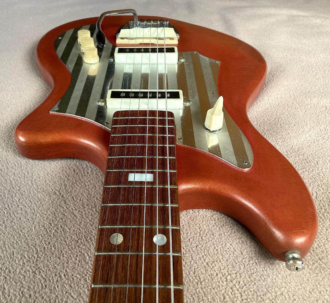 Guyatone LG-80T（1965年） レッド 貴重なオフセットの名品