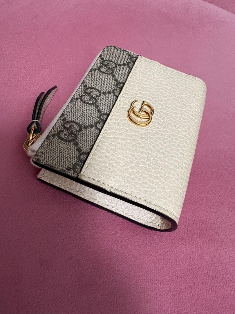 Gucci グッチGGロゴ L字ファスナーミニ財布ホワイト