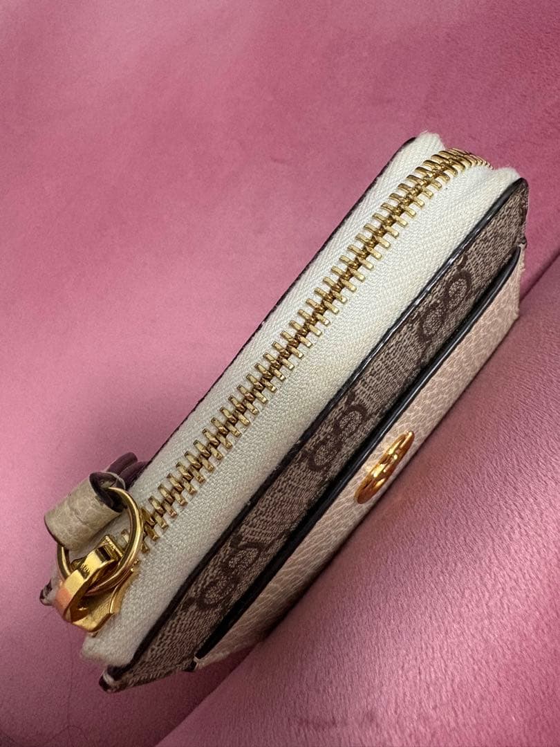 Gucci グッチGGロゴ L字ファスナーミニ財布ホワイト
