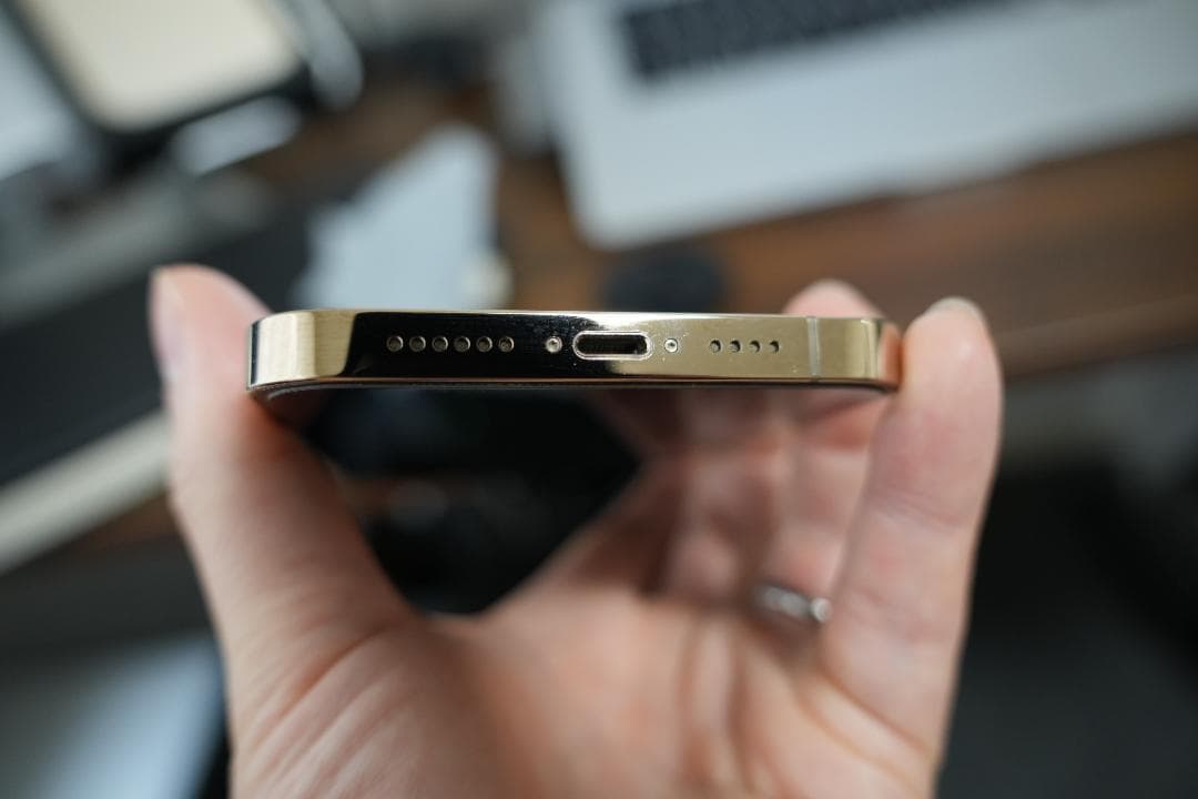 iPhone 13 pro max 256G ゴールド SIMフリー