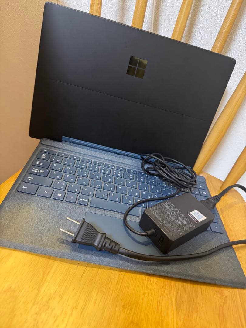 Microsoft Surface Pro6 充電器付　8GB/256GB